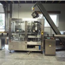 220V Glass Bottle Filling Machine With Servo Motor and Touch Screen thumbnail-5