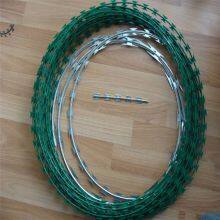 Customizable Galvanized Razor Barbed Wire Concertina Coil Galvanized 2.5MM Fence Roll for Sale thumbnail-3