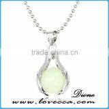 How Cool!! Glowing Magic Heart Locket Stone Pendants Lights Up In The Dark thumbnail-3