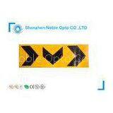 Yellow Arrow Traffic Light Solar Power Signs 72 Hours For Train Station