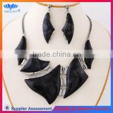Wholesale 2014 Fashion Hot Selling Resin Matal Necklace