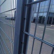 Twin Wire Mesh Fence Heavy Duty Industrial Security Fencing With Square Post thumbnail-3