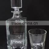 750ml Beautiful Embossed Square Glass Whiskey Decanter With Glass Lid thumbnail-4