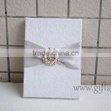 New Design Custom Fashion New High Quality Wedding Invitation Silk Boxes With Brooch