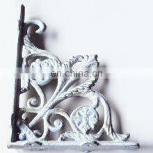 17*24 cm Traditional Cast Angle Iron Shelf Bracket thumbnail-4