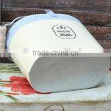 High Quality Popular Special White Outdoor Decoration Small Metal Planter Oval Iron Flower Pot for Home thumbnail-3