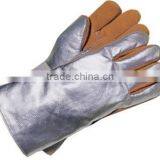 Aluminized Carbon Welding Gloves thumbnail-1