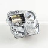 Middle Rotating Thread Shaft Wind Up 18 Note Music Box Mechanism for Toys thumbnail-2