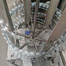 Concertina BTO22 450mm×10m No Clipada, 1 Rolo Com 10m, Púa Concertina Galvanizada, Alambre Navaja Galvanizada thumbnail-2