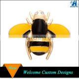 China Wholesale Lovely Zinc Alloy Yellow and Black Enamel Bee Pins Brooch For Gifts thumbnail-1