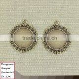 Time Gem Circular Fine Lace Pattern Diy Zinc Alloy Round Pendant thumbnail-3