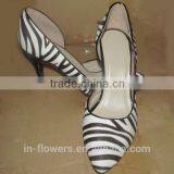 China Supplier 30-50 Pairs Small Order OEM ODM Leather Woman Shoes thumbnail-2