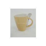 Stoneware Mug With Spoon With Heart-shaped Mouth thumbnail-1