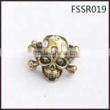 New Dynamic Company's Production Halloween Skull Ring Chinese Wholesale