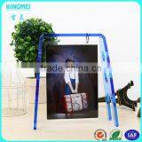 KM-VP94 Creative Design Scrolling Acrylic Swing Shape Photo Moving Picture Frame
