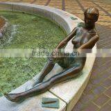 bronze foundry outdoor decoration sitting lady bronze sculpture