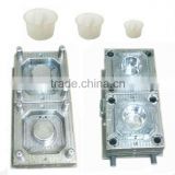 Thin container injection mould