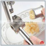 Household Manual Kitchen Tool Portbale Stainless Steel Garlic Press thumbnail-2