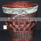 Oval Wicker Laundry Basket With Lids and Liner thumbnail-1