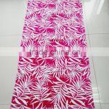 100% Cotton Hot Pink Full Screen Leaf Printing Beach Towel Printed Seaside Play Beach Towel thumbnail-2