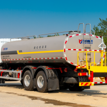 Hot Sale 6x4 Emission 20000L Tanker for Drinking Water and Road Cleaning Stainless Steel Water Tank Truck thumbnail-3