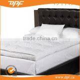 High Quality Goose Feather Mattress Topper for All Seasons