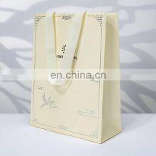 Manufacturer Custom Personalized Printed LOGO White Cardboard Shopping Gift Black Paper Bag