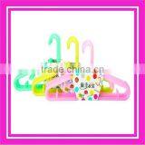 Wide Clothes Hangers (6pcs/set)8050 thumbnail-1