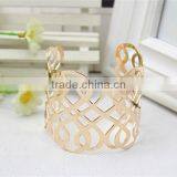 American Stylish Twist Heart Shape Hollow Bangle,women Gift Gold Bangles Wholesale thumbnail-4