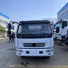 Dongfeng 8 Cubic Suction Truck thumbnail-2
