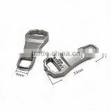 Custom Creative Handbag Metal Zipper Pulls thumbnail-4