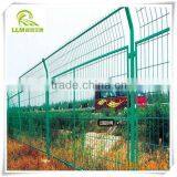 Wholesale road safety iron wire highway mesh fence