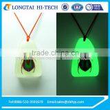 Blue-green And Yellow-green Luminous Paint Pigment thumbnail-6