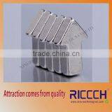 Strong Permanent Arrow Shaped Magnet thumbnail-1