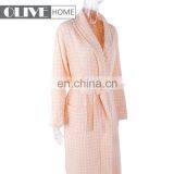 2018 Spring New 100 Cotton Quilted Yarn Dyed Waffle Bathrobes Women Wholesale Hotel Bathrobe thumbnail-3