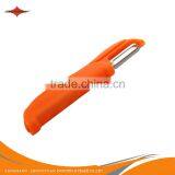 ZY-B11573 Ultra Sharp Stainless Steel Vegetable Peeler With Plastic Handle thumbnail-4