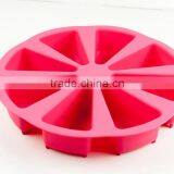 11199 Food Grade Triangle Shaped Silicone Sandwich Mould / Silicone Cake Molds thumbnail-2