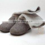 Best Selling Handmade Eco-friendly Full Felt Slippers thumbnail-1
