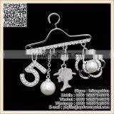 Colorful Crystal Wheat Brooch Curved Letters E Crystal Brooch Large Pearl Pin thumbnail-6