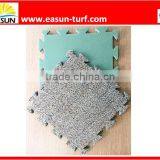 Interlocking Artificial Grass Puzzle Mat With Waterproof XPE Foam Backing thumbnail-3