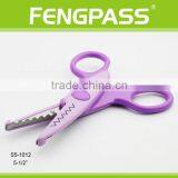 S5-1012 5.5 Inch 2Cr13 Stainless Steel Blade With Colorful Plastic Handle Shape Cutting Scissors thumbnail-4