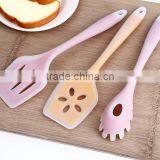 Fashional Style Double Tier Silicone 3-piece Kitchenware Set Utensil thumbnail-4