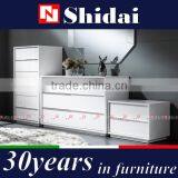 Contemporary White Leather Queen Size Bed & Adjustable Headboard B908 thumbnail-3