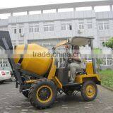 China Famous Topmac Brand Mobile Self-loading Mixer thumbnail-5