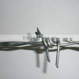Cheap Price Electro/hot Dipped Galvanized Barbed Wire thumbnail-2