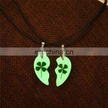 Clover Luminous Couple Necklace 2pcs Heart Shape Pendant Necklace Glowing In The Dark Lovers Jewelry Rope Long Necklace thumbnail-4
