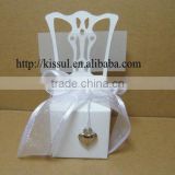 Hochzeitsbevorzugungen Miniature White wedding chair boxes with Accessories