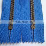 5# Plastic Resin Zipper Nickel Teeth Zipper Close End Zipper With Auto Lock Slider Zipper Porcket Zipper thumbnail-3