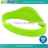New Design and Beautiful Smart RFID Wristband Silicone Material thumbnail-4