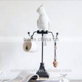 Fashion jewelry display stand resin jewelry holder parrot figurines